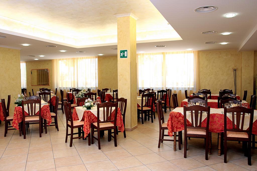 Hotel La Tartaruga Roseto Degli Abruzzi Zewnętrze zdjęcie